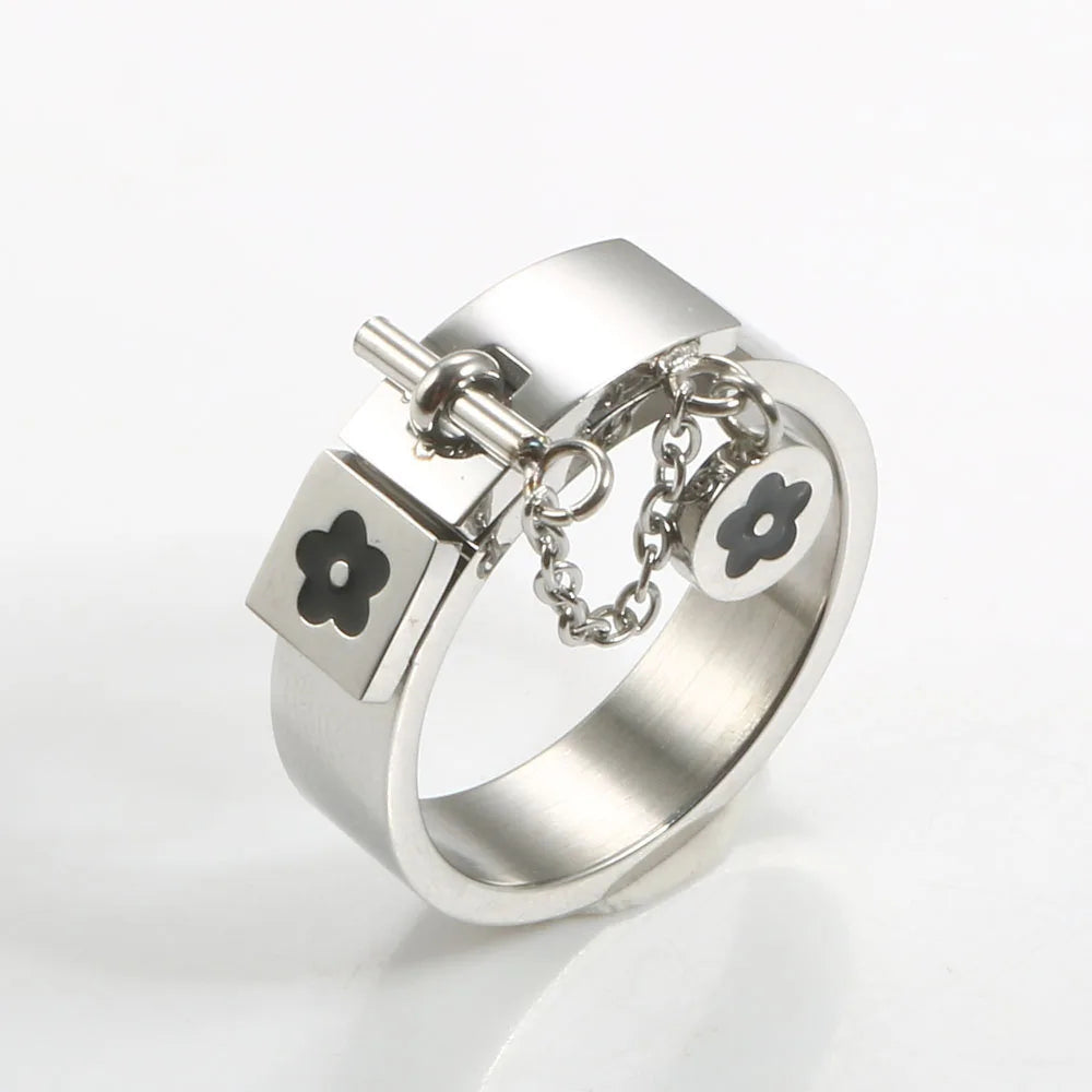 Anel Cadeado Encanto Floral Banhado em Ouro 18K