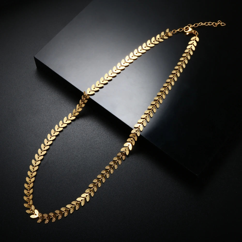 Colar Folhagens Banhado em Ouro 18K