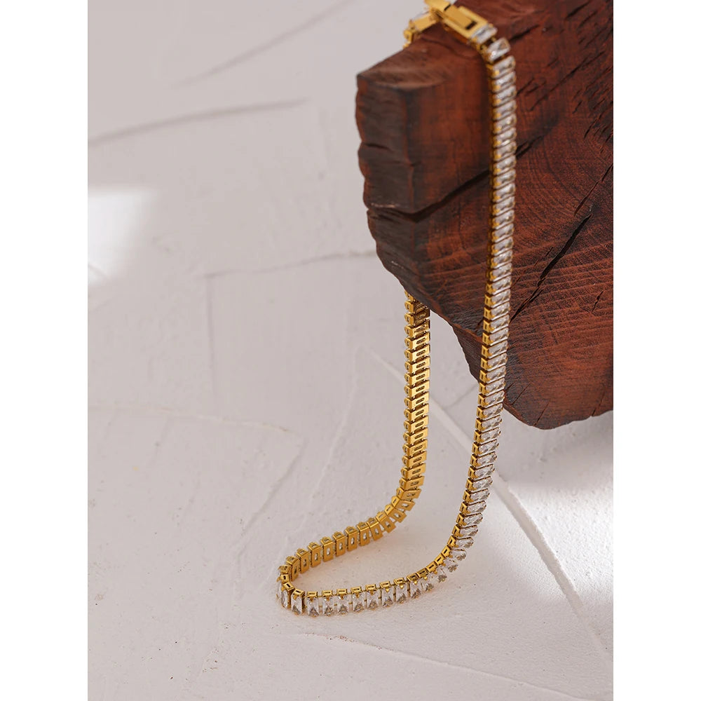 Colar Luxuoso Zircônias Banhado em Ouro 18K