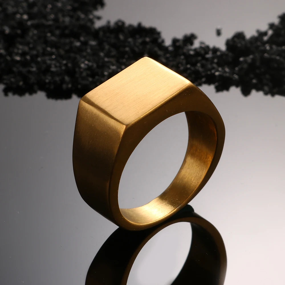 Anel Quadrado Unissex Banhado em Ouro 18K