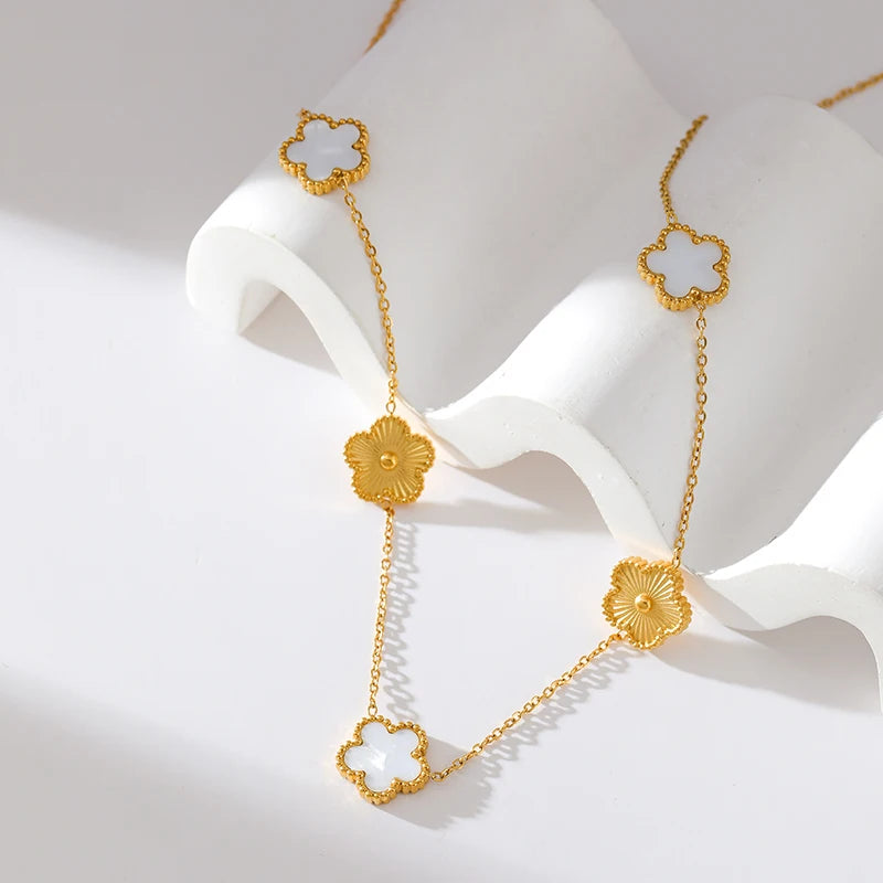 Conjunto Flor Banhado em Ouro 18K
