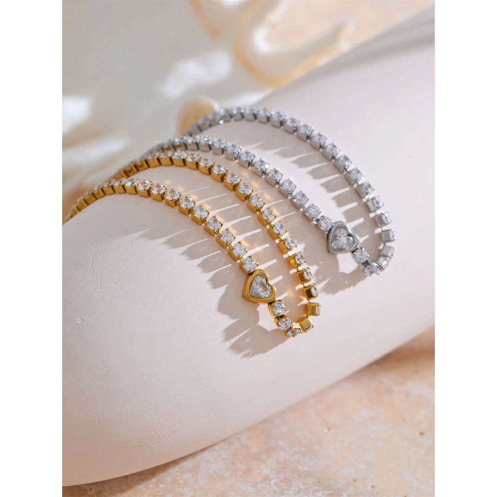 Pulseira Cubic Zirconia Heart Banhado em Ouro 18K