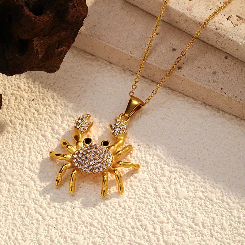 Colar Caranguejo Banhado em Ouro 18K