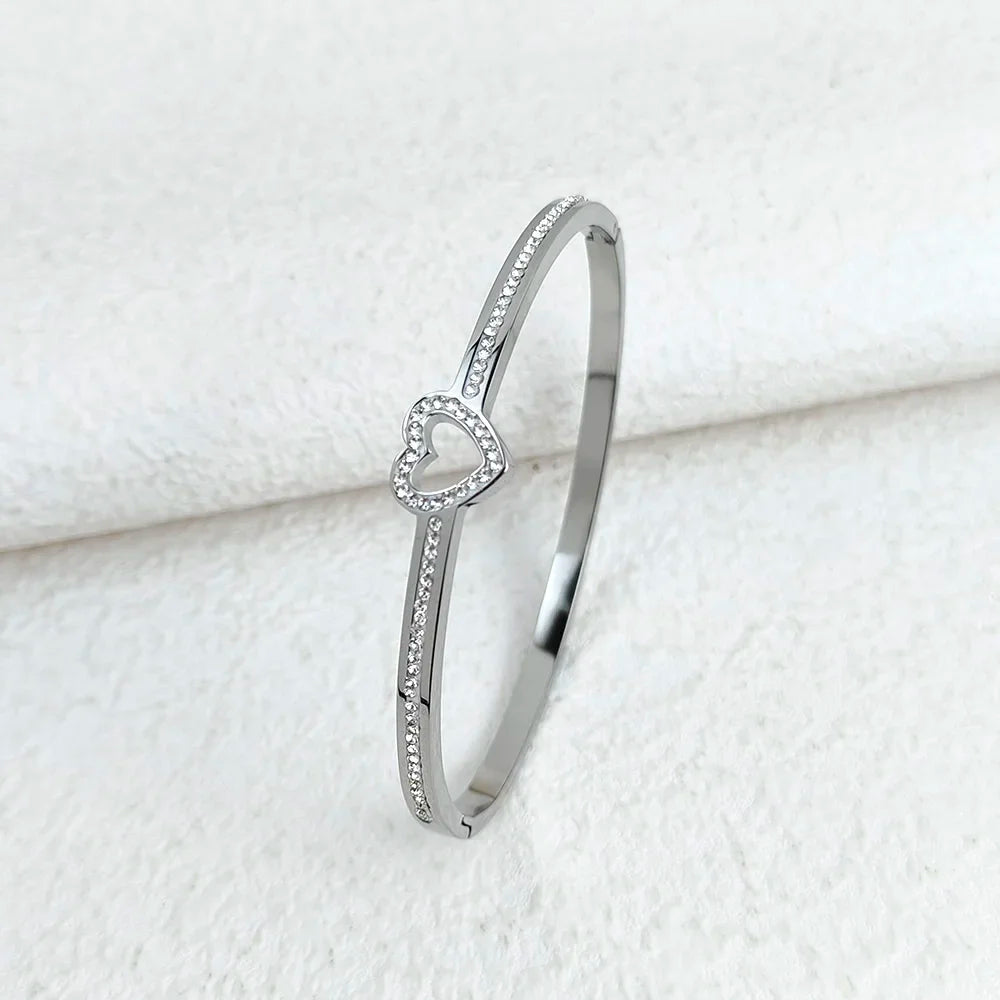 Bracelete Coração Zircônias Banhado em Ouro 18K