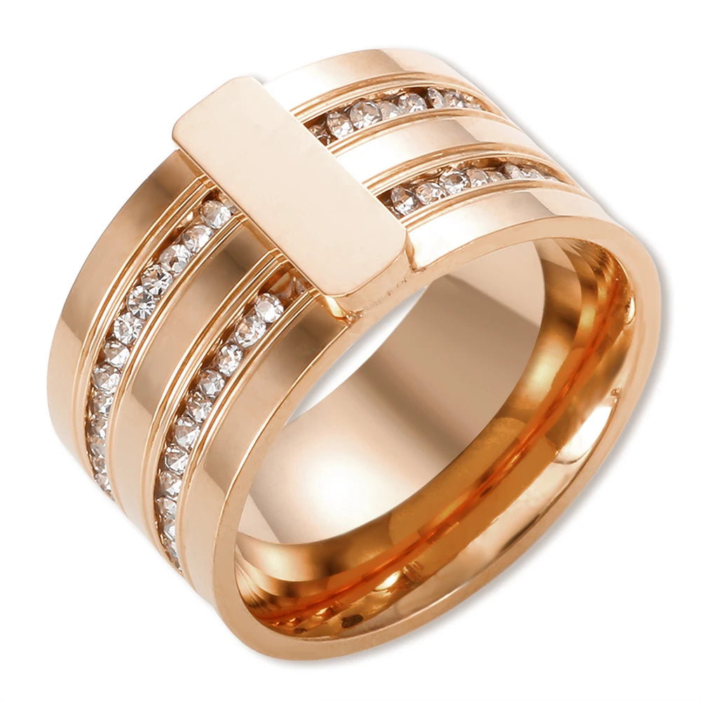 Anel Luxury Zircônias Banhado em Ouro 18K