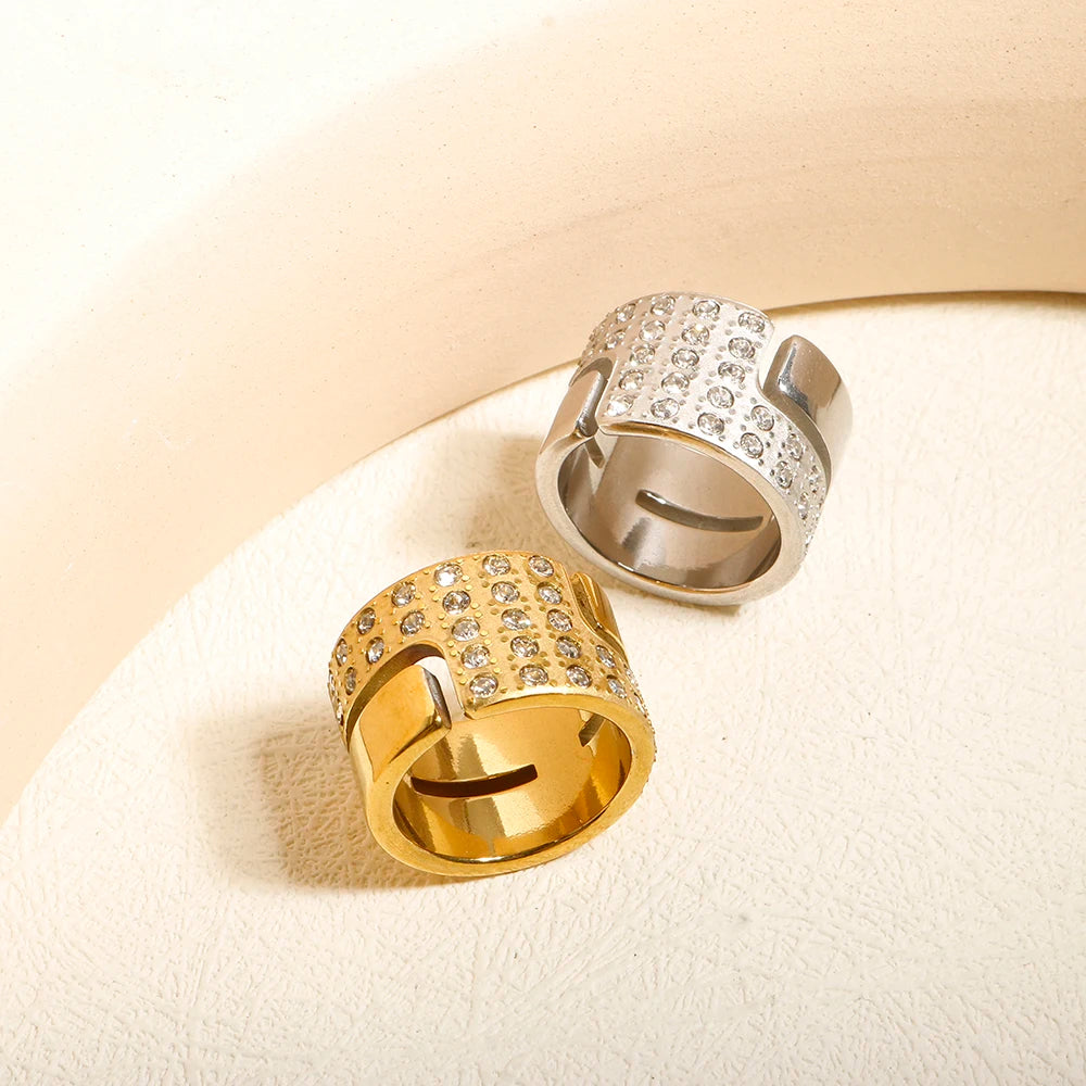 Anel Grazy Zircônias Banhado em Ouro 18K