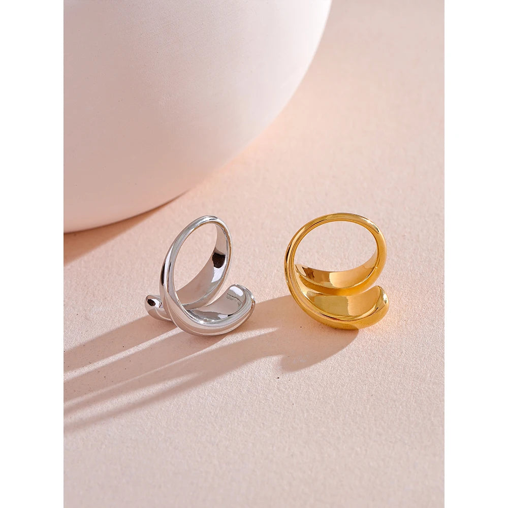 Anel Chic Banhado em Ouro 18K