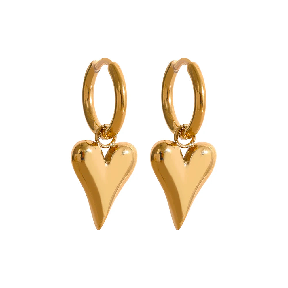 Brinco Pequeno Argola Coração Banhado em Ouro 18K