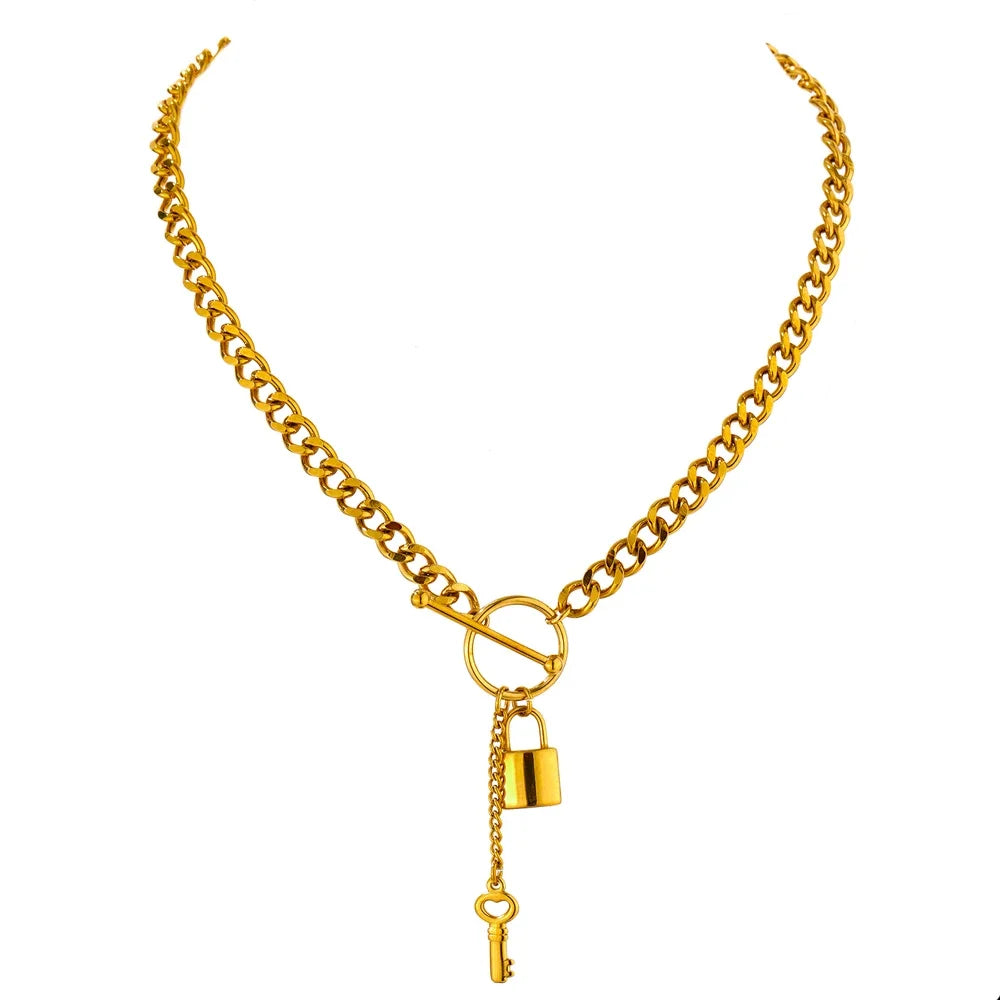 Colar Cadeado Banhado em Ouro 18K
