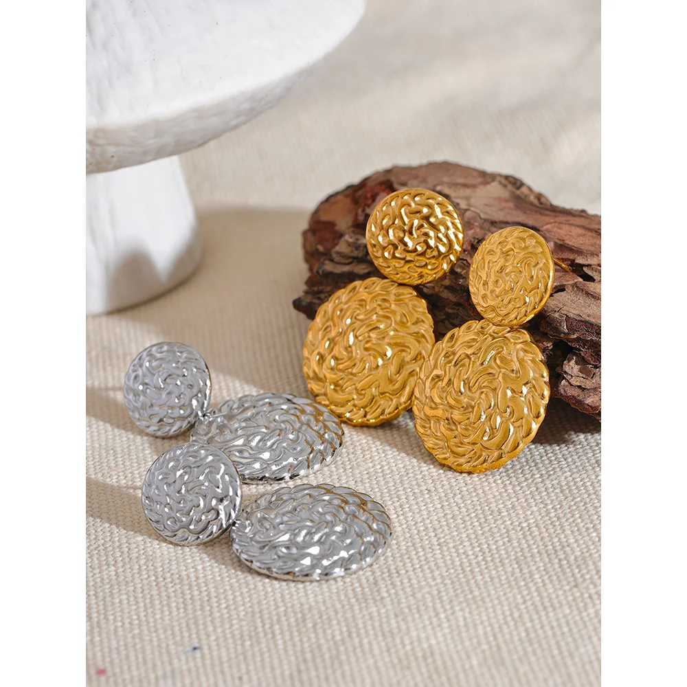 Brinco Lua Cheia Banhado em Ouro 18K