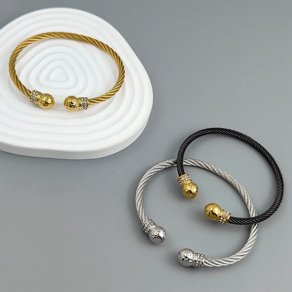 Bracelete Torcido Banhado em Ouro 18K