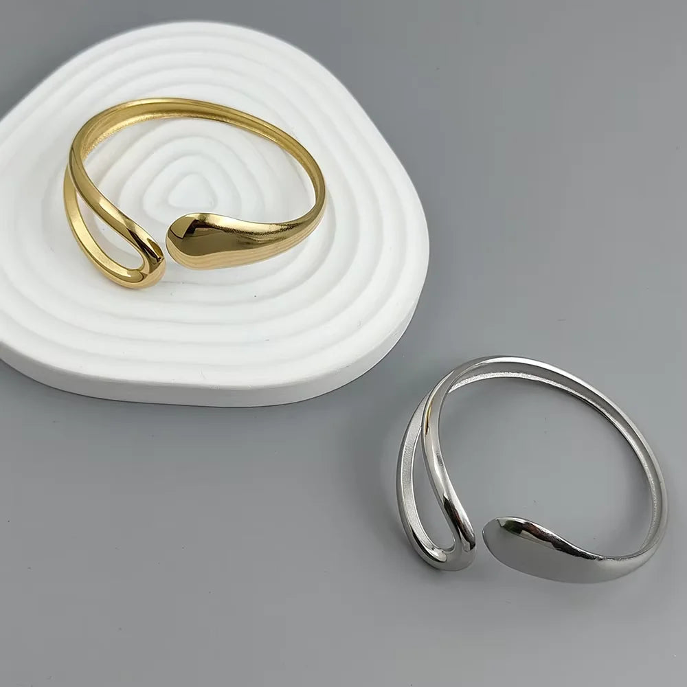 Bracelete Gota Vazada Banhado em Ouro 18K