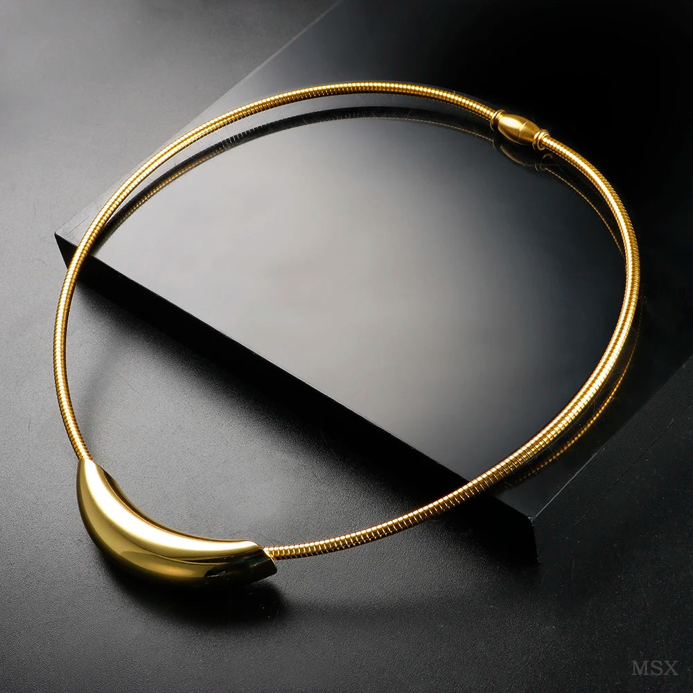 Choker Lua Crescente Banhado em Ouro 18K