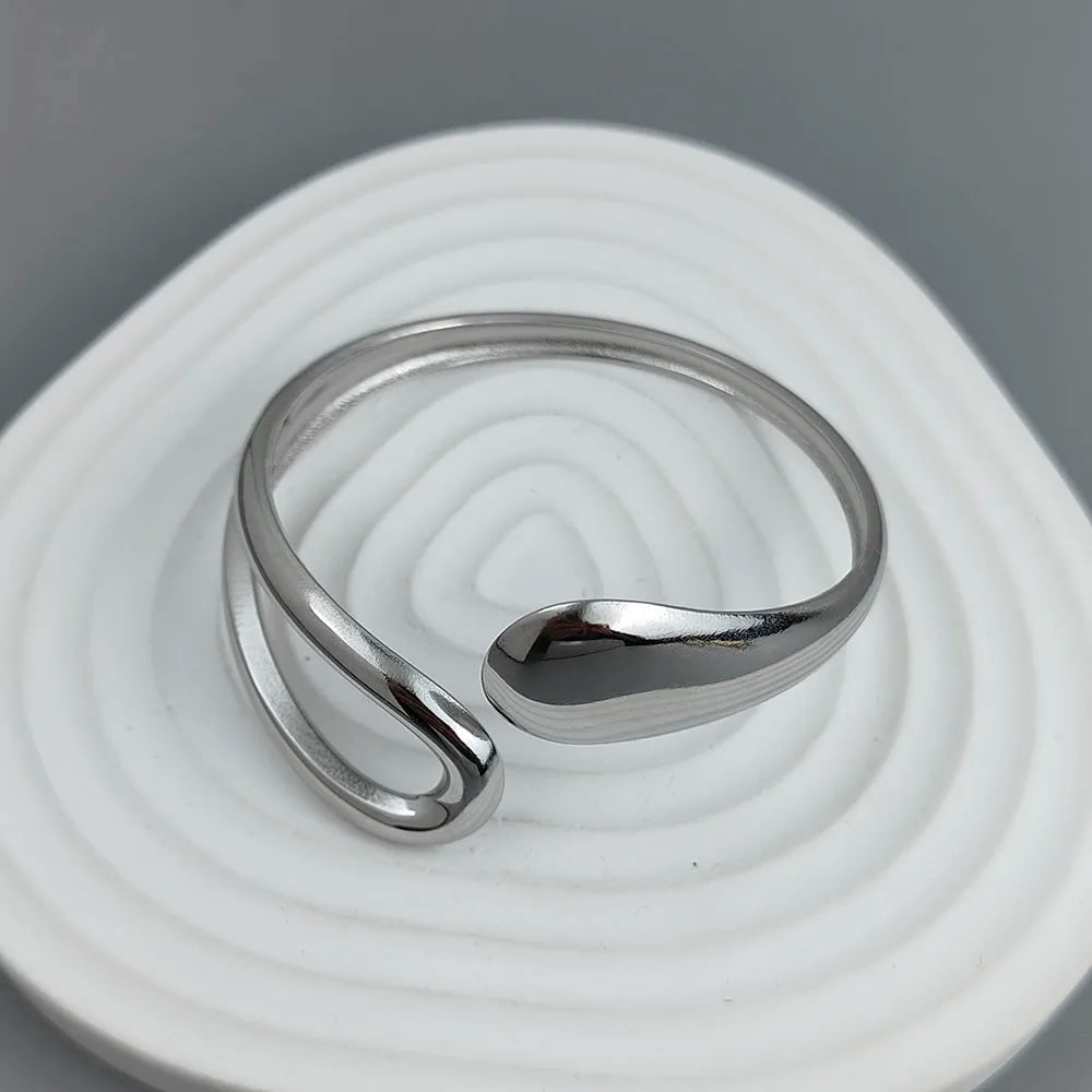 Bracelete Gota Vazada Banhado em Ouro 18K