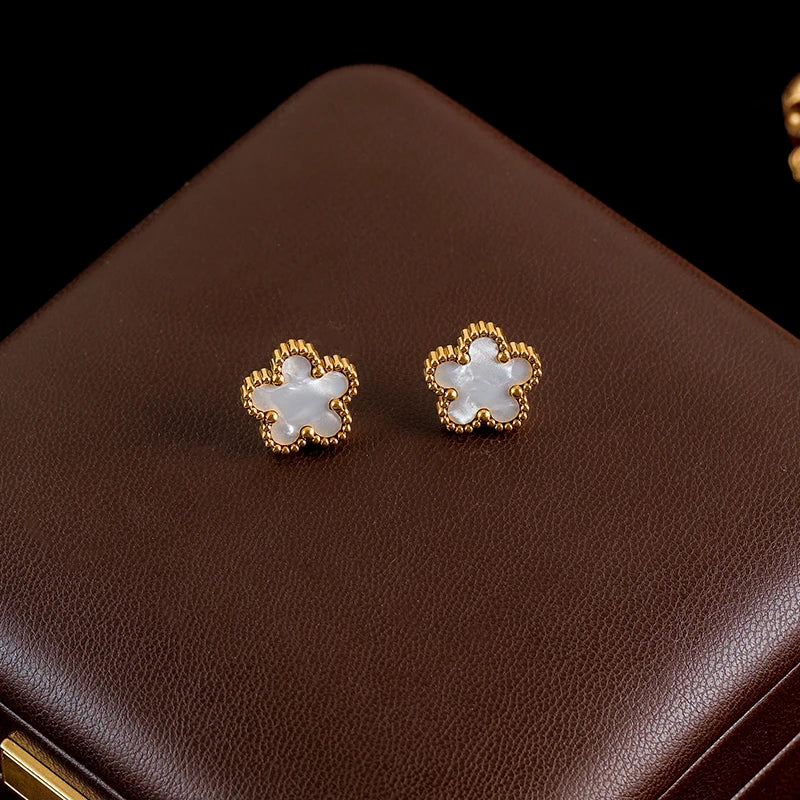 Conjunto Flor Banhado em Ouro 18K