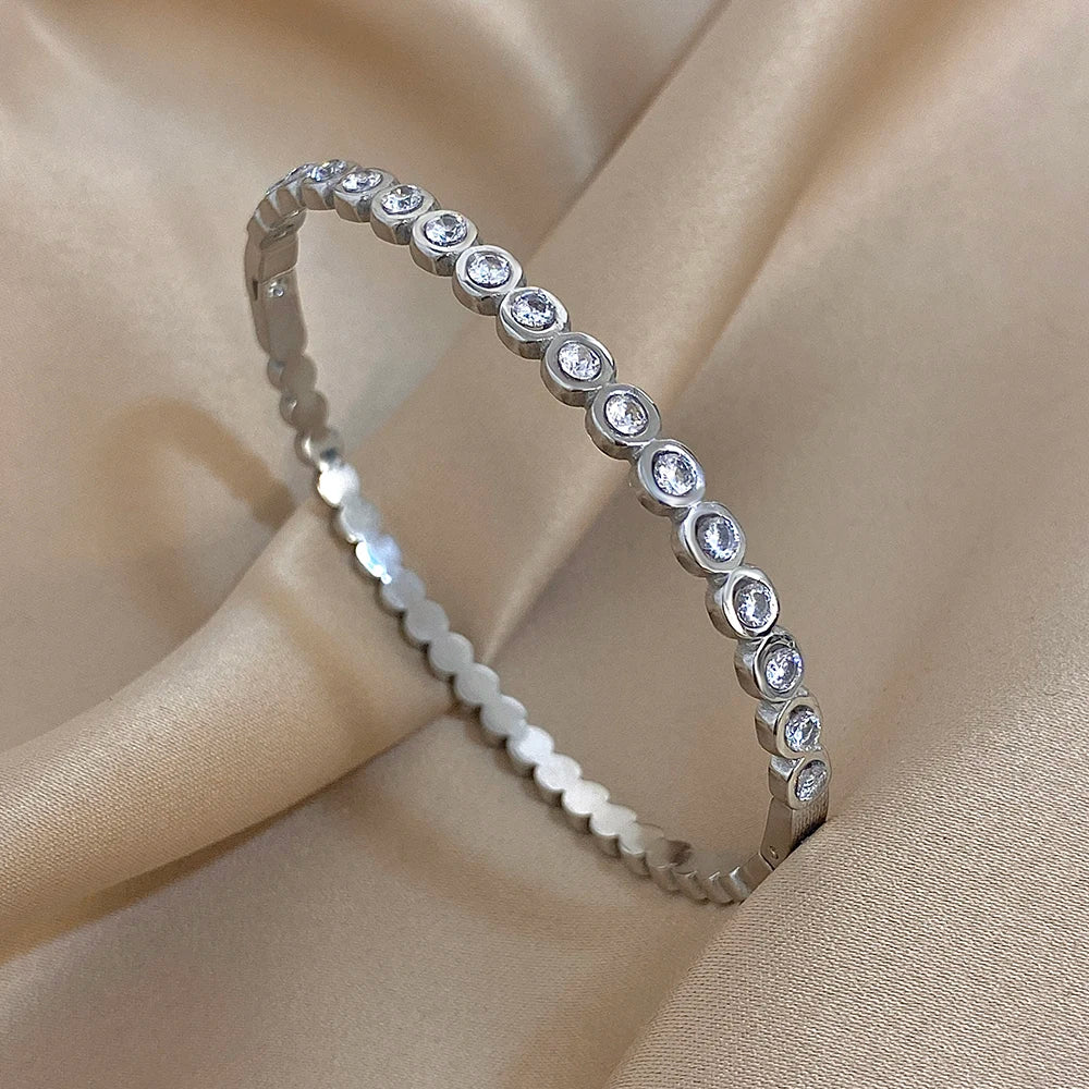 Bracelete Bolinha com Pedras Banhado em Ouro 18K