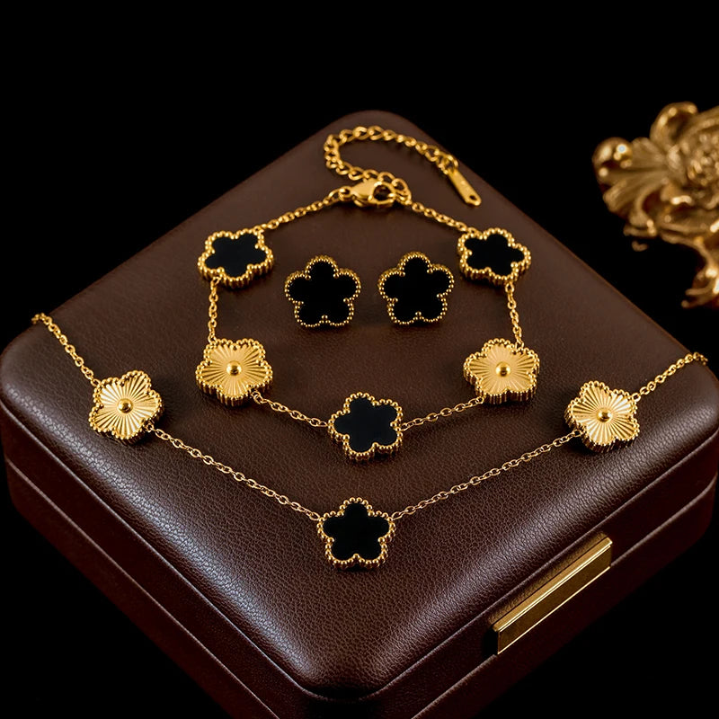 Conjunto Flor Banhado em Ouro 18K