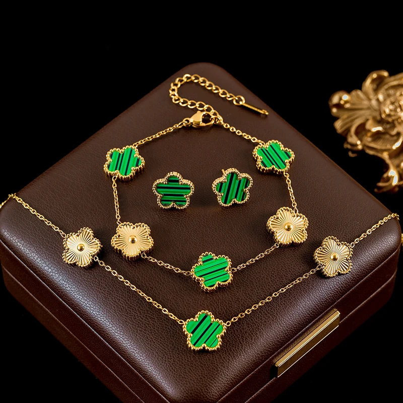 Conjunto Flor Banhado em Ouro 18K
