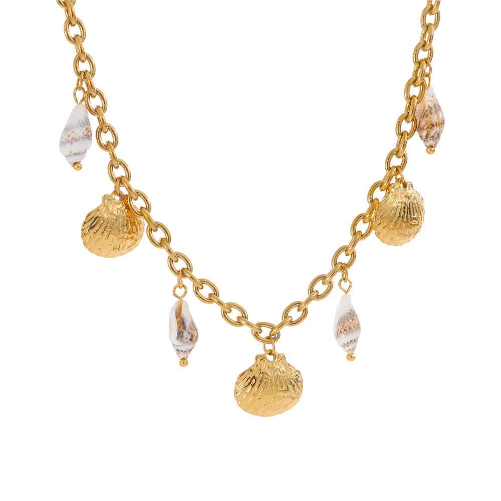 Colar Conchas Banhado em Ouro 18K