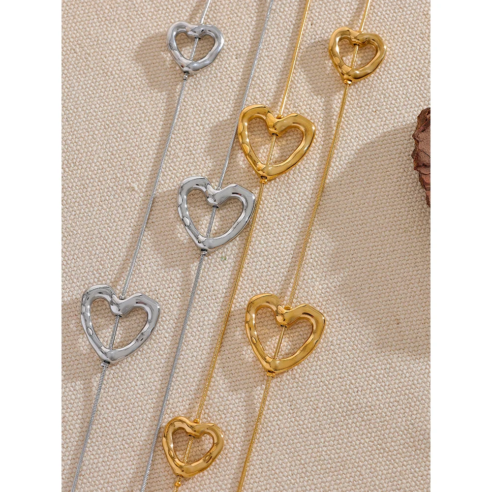 Colar Amor Banhado em Ouro 18K