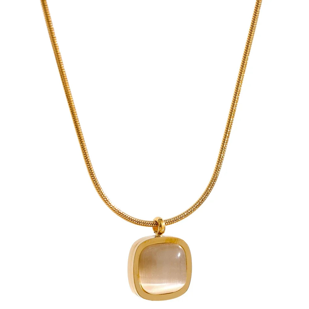 Colar Pingente Pedra Banhado em Ouro 18K