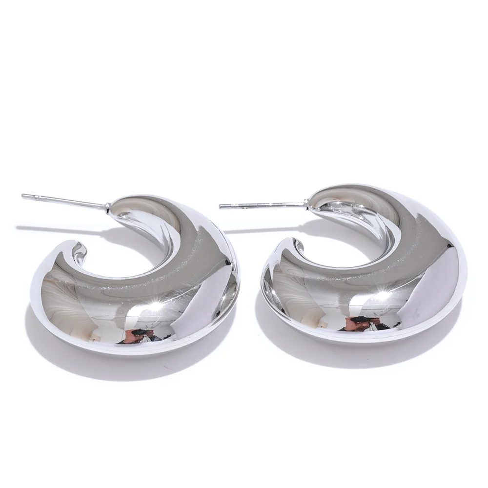 Brinco Meia Lua Irregular Banhado em Ouro 18K
