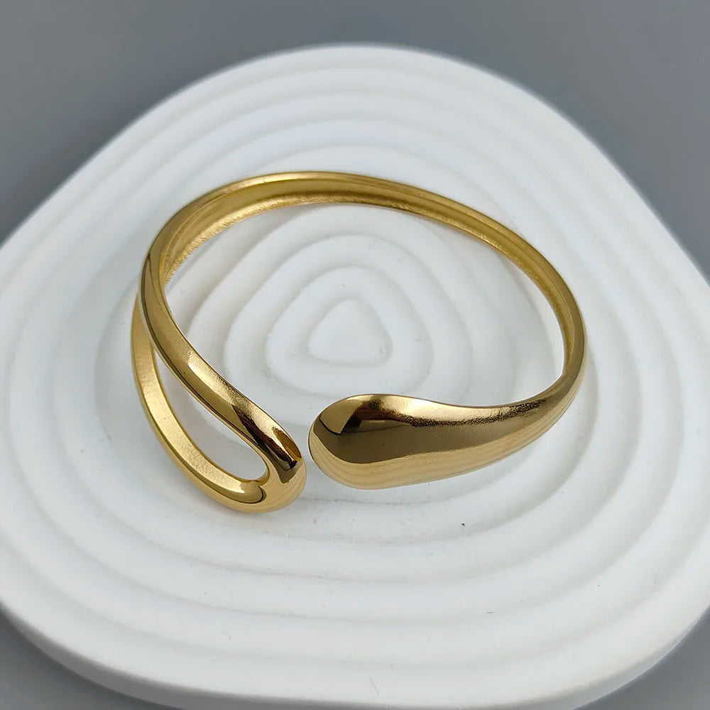 Bracelete Gota Vazada Banhado em Ouro 18K