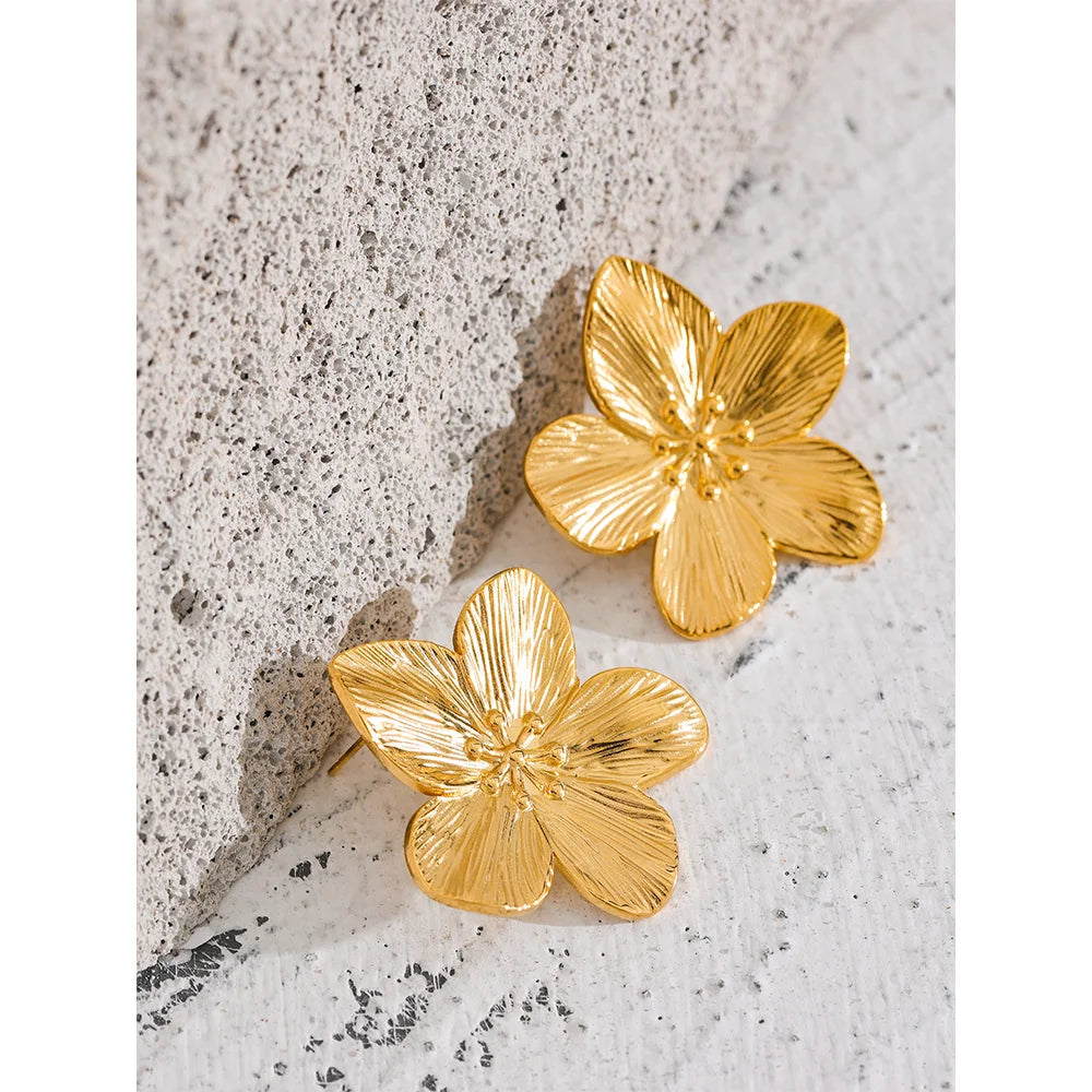 Brinco Floral Banhado em Ouro 18K