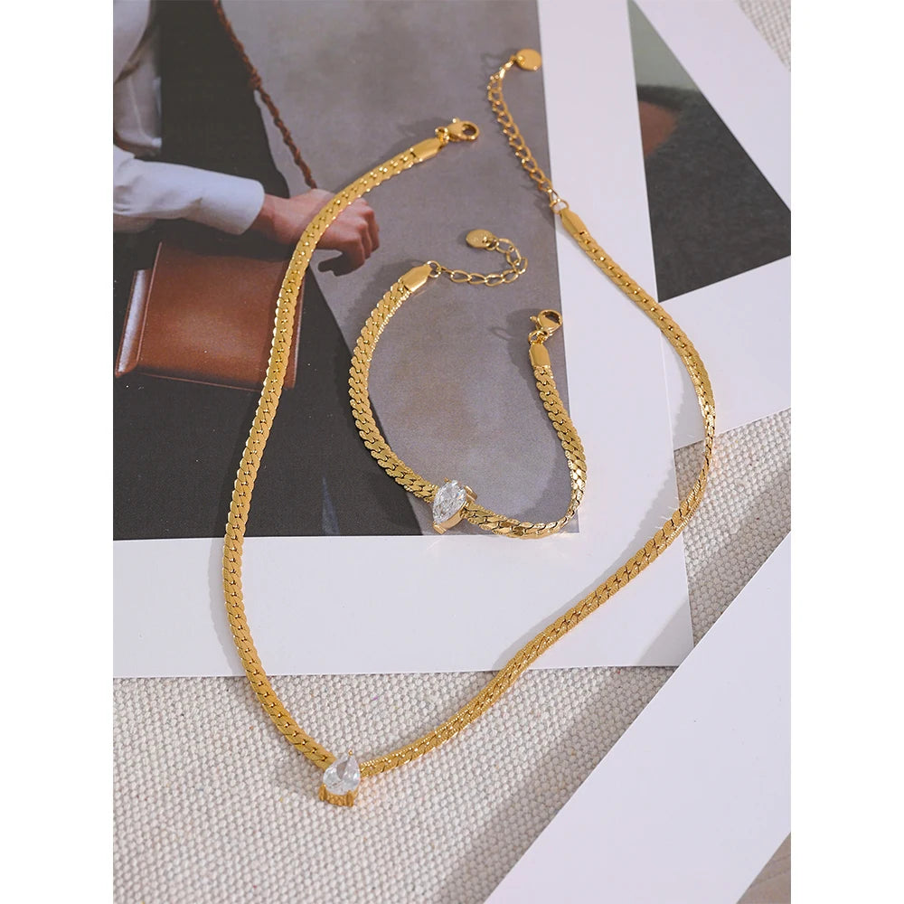 Colar Victoria Banhado em Ouro 18K