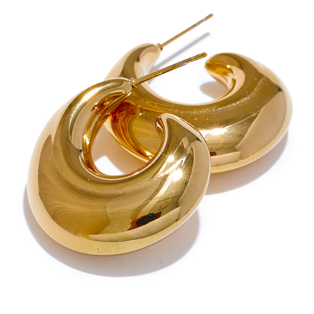 Brinco Meia Lua Irregular Banhado em Ouro 18K