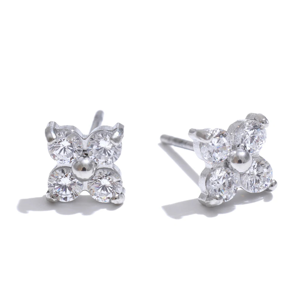 Brinco Delicado Flor Zircônia Banhado em Ouro 18K