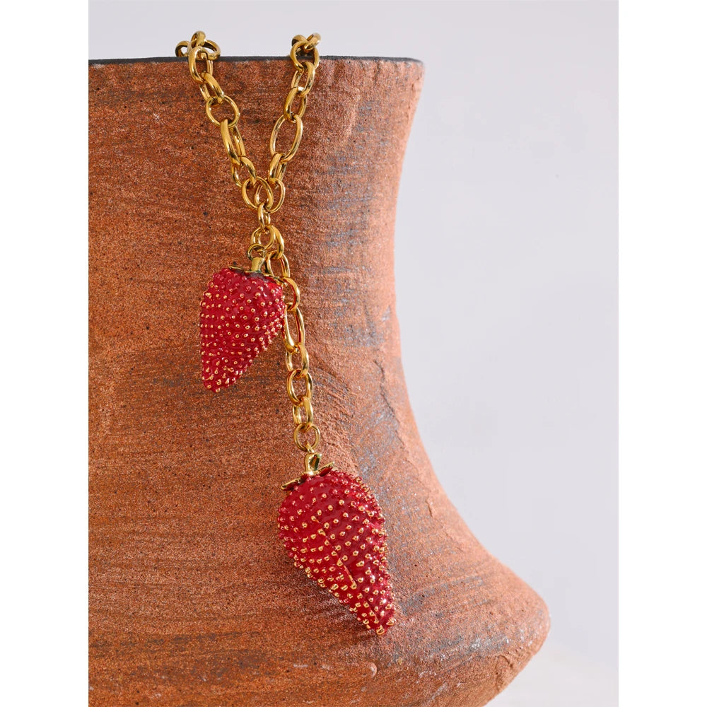 Colar Morangos Banhado em Ouro 18K