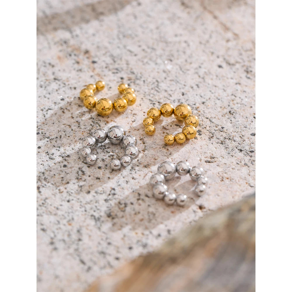 Brinco Piercing Fake Esferas Banhado em Ouro 18K